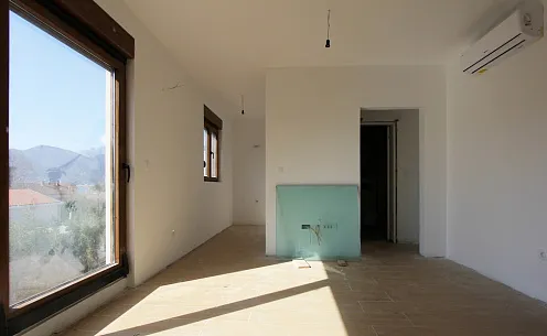 New building within 150m from the sea